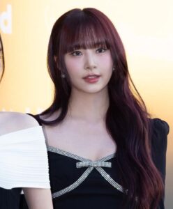 연인 사이의 기대치 차이를 조율하는 법: 인지행동치료(CBT)로 비합리적 신념 교정하기 8 매력적인 여성의 모습
